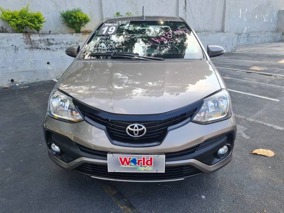 TOYOTA ETIOS 1.5 X PLUS SEDAN 16V FLEX 4P AUTOMÁTICO TOYOTA ETIOS 1.5 X PLUS SEDAN 16V FLEX 4P AUTOMÁTICO